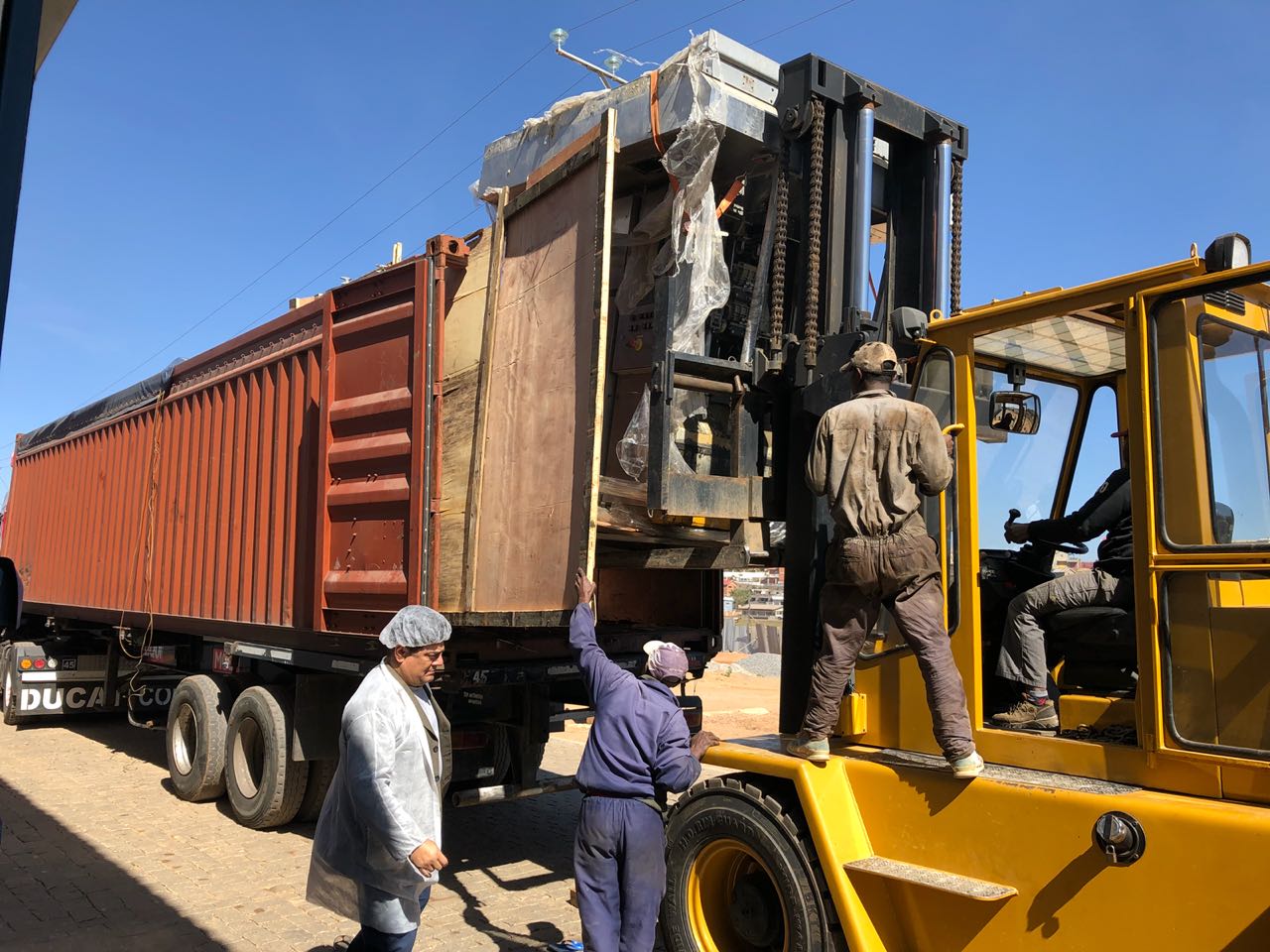 Sold One TBA 8 1000ml Slim Filling Machine to Madagascar